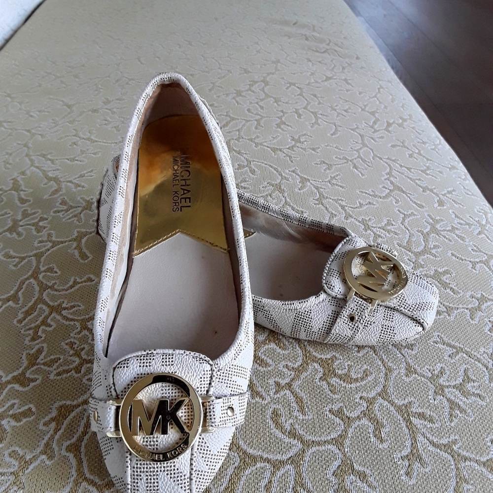 Michael Kors ballet flats